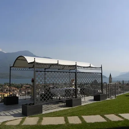 Perla Del Villa *